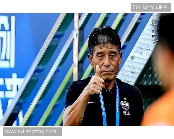 男足球明星换发型引发潮流风潮球迷热议新造型背后的故事与意义