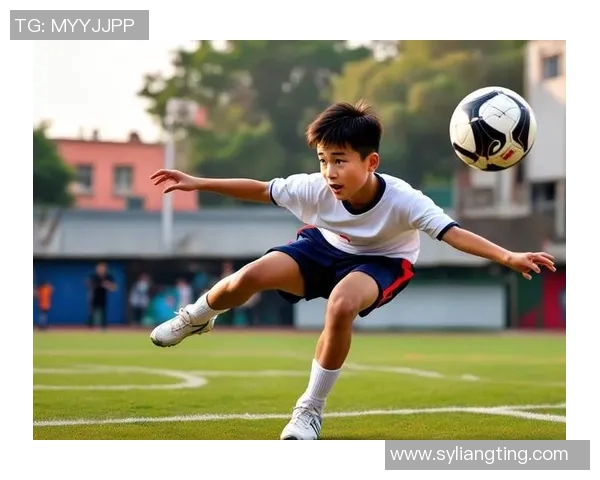 左脚踢足球的足球明星们如何用独特技艺征服绿茵场